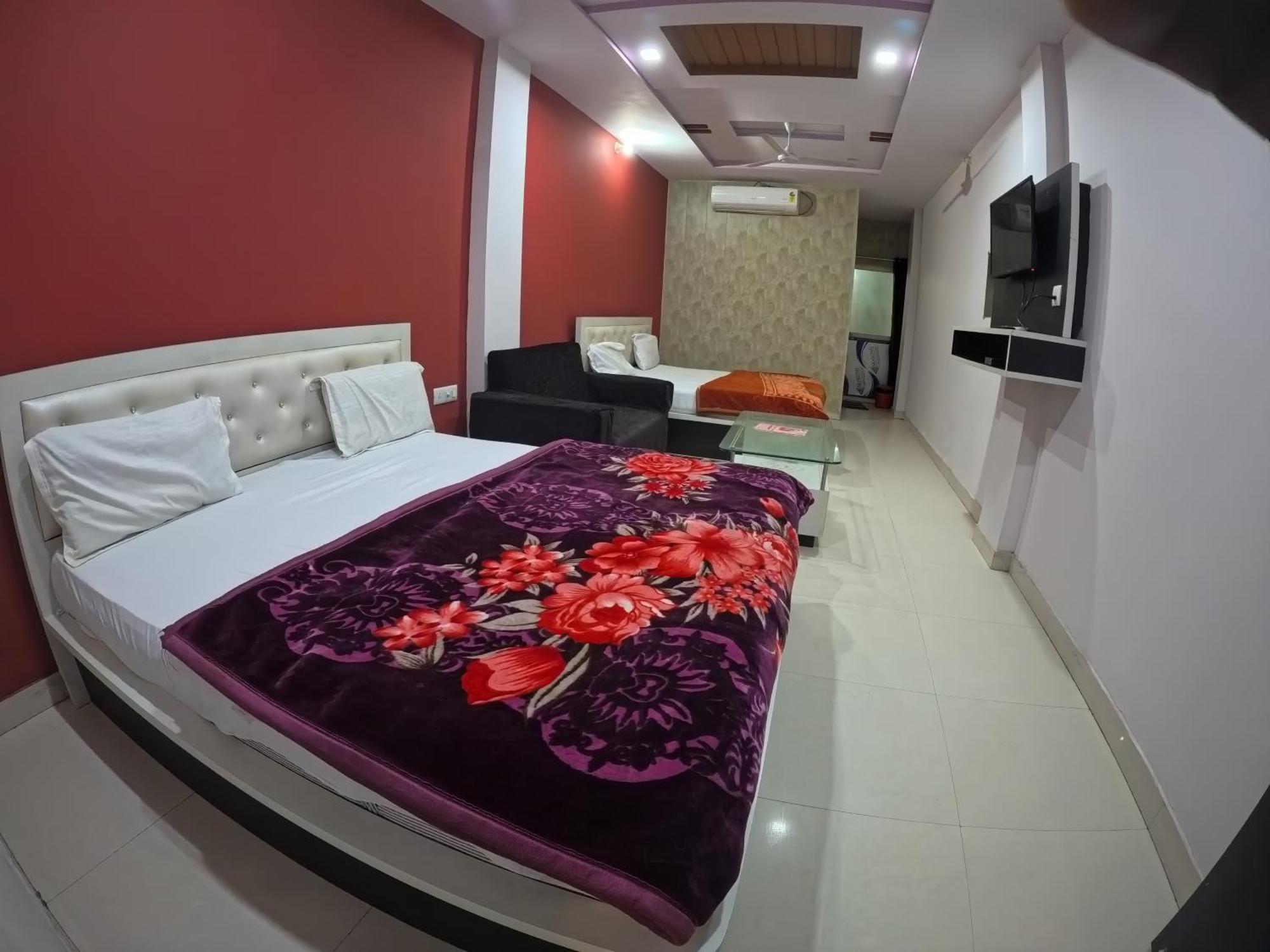 Hotel Aapno Shyam And Restaurant Khātu Extérieur photo