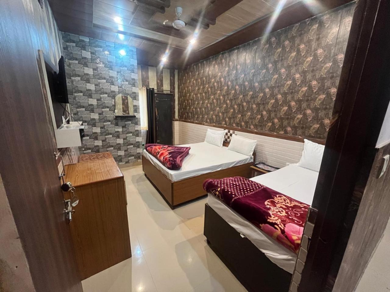 Hotel Aapno Shyam And Restaurant Khātu Extérieur photo
