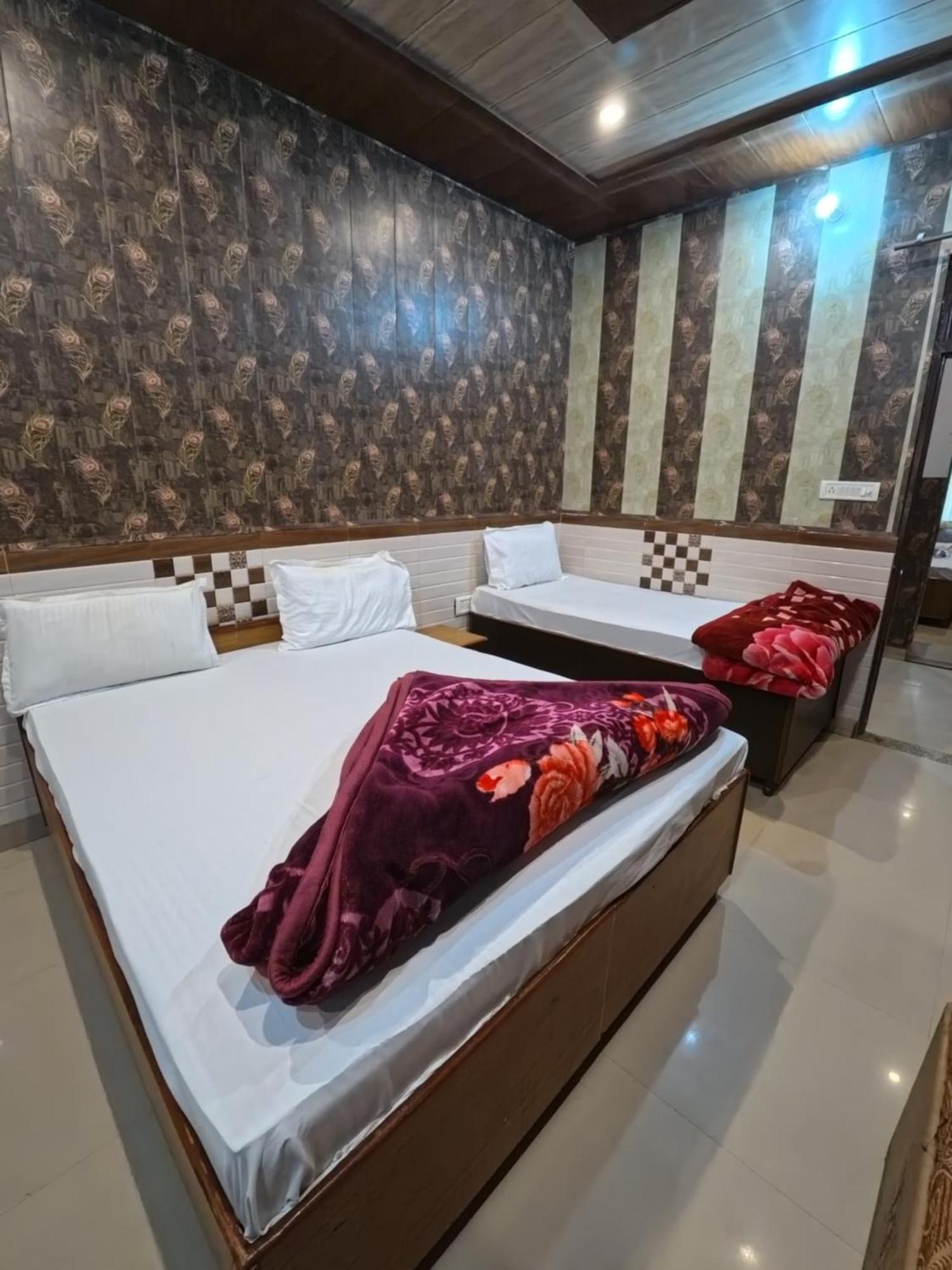 Hotel Aapno Shyam And Restaurant Khātu Extérieur photo